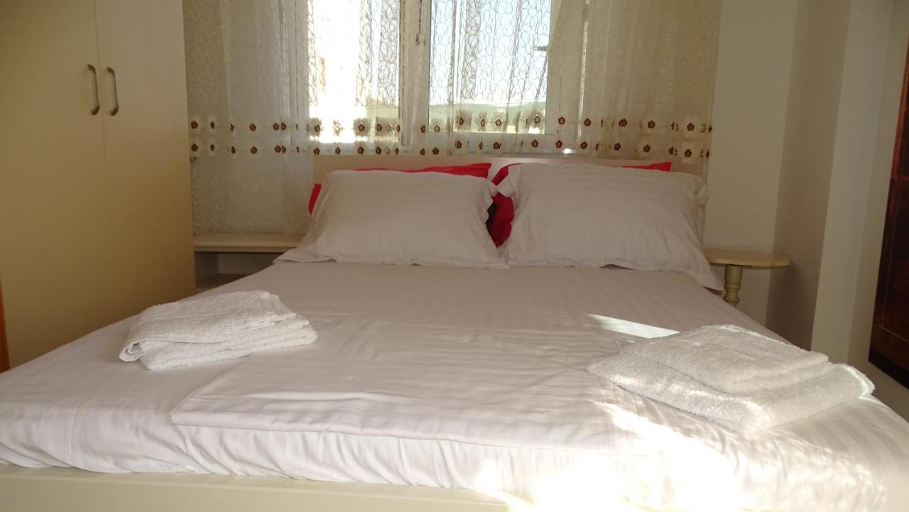 Cozy Central Apartment Ксамил Екстериор снимка