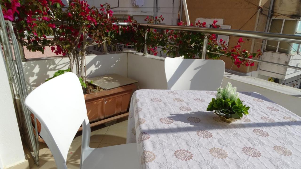 Cozy Central Apartment Ксамил Екстериор снимка